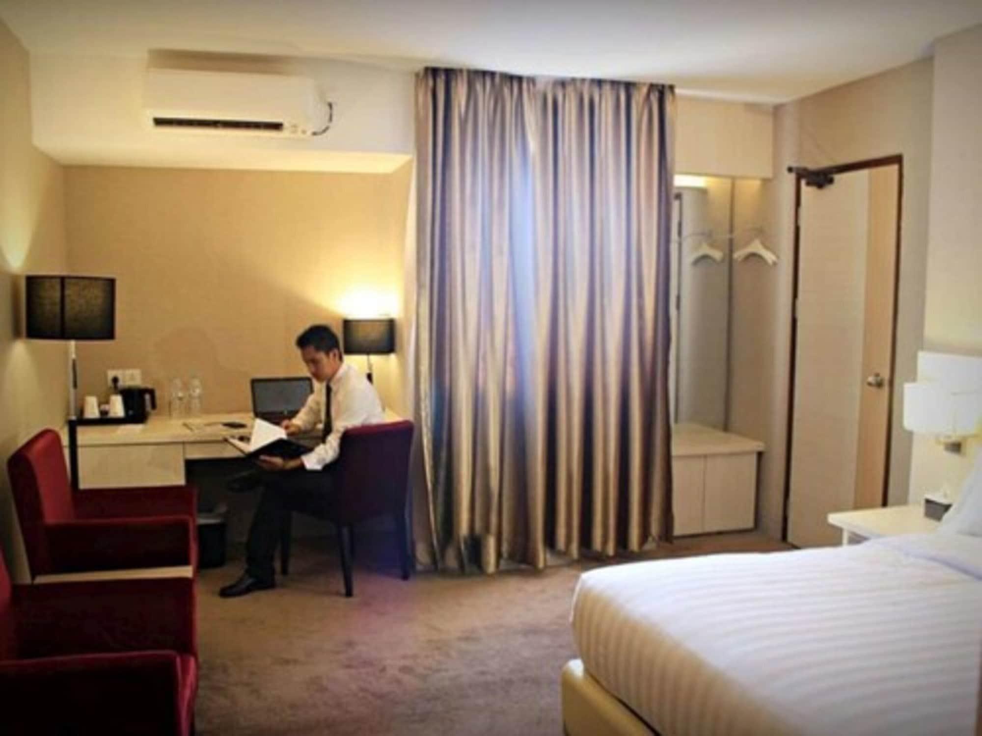 บิซโฮเต็ล บาตัม Hotel นาโกยา ภายนอก รูปภาพ