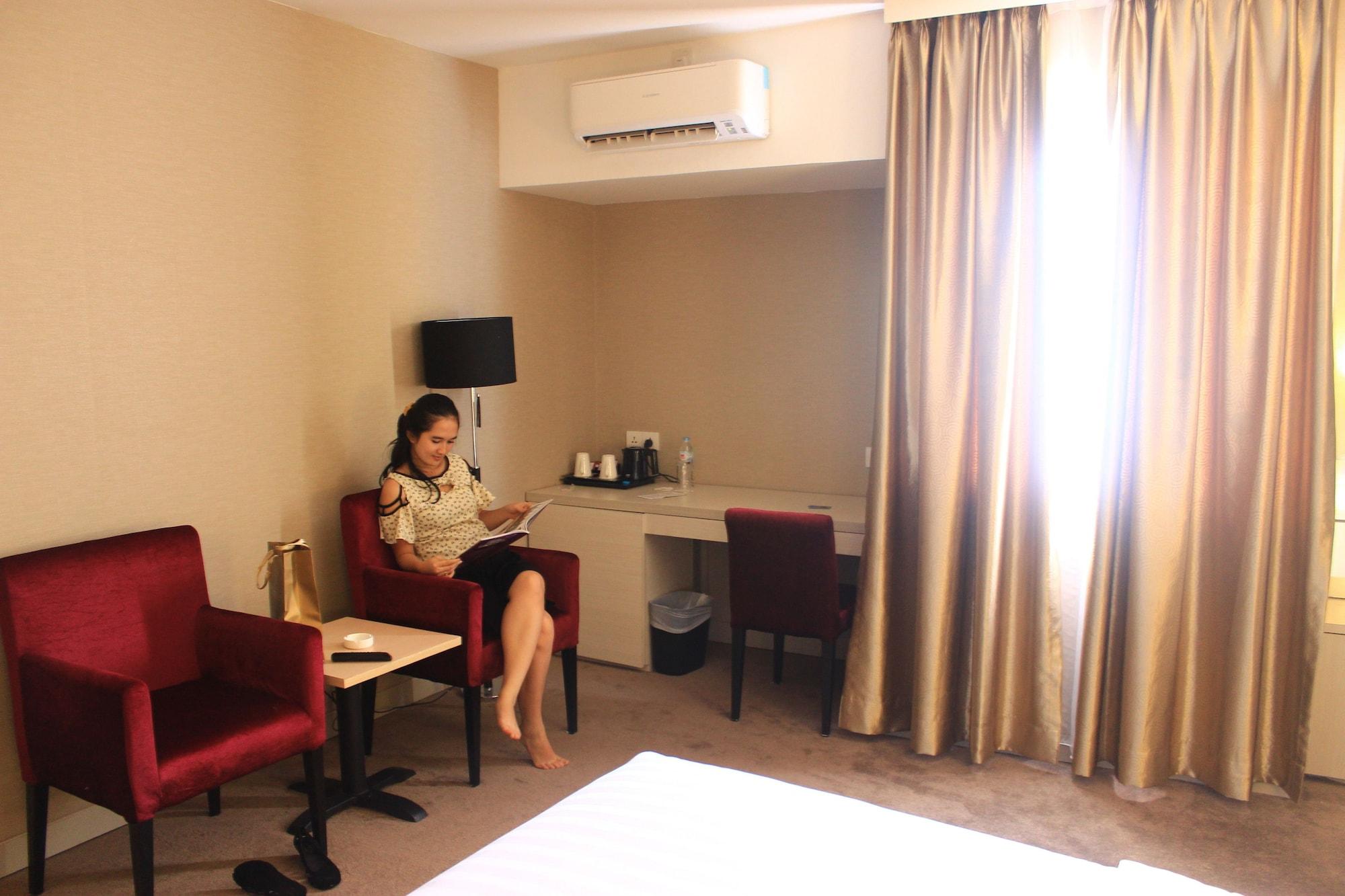 บิซโฮเต็ล บาตัม Hotel นาโกยา ภายนอก รูปภาพ