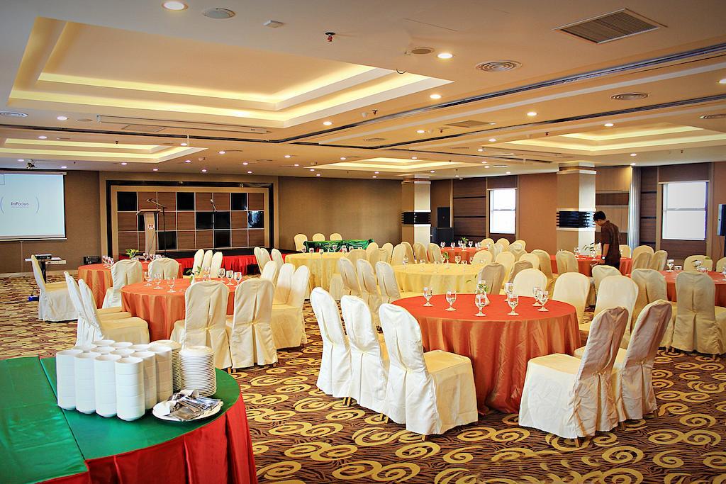 บิซโฮเต็ล บาตัม Hotel นาโกยา ภายนอก รูปภาพ